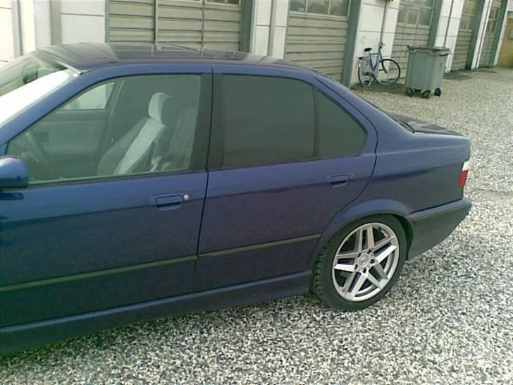 BMW 325 tds SOLGT billede 6
