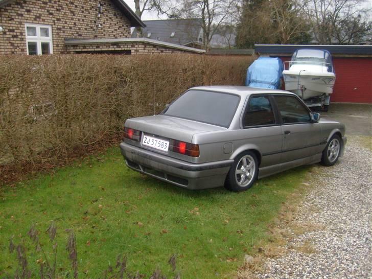 BMW e30 325i solgt.. billede 3