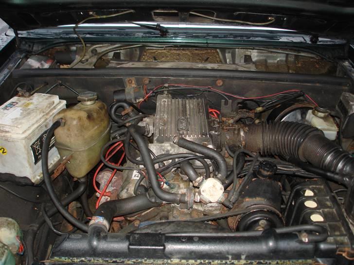 Ford Granada 2,8i -SOLGT- - Mon ikke en spand vand og sæbe ville pynte lidt?. billede 2