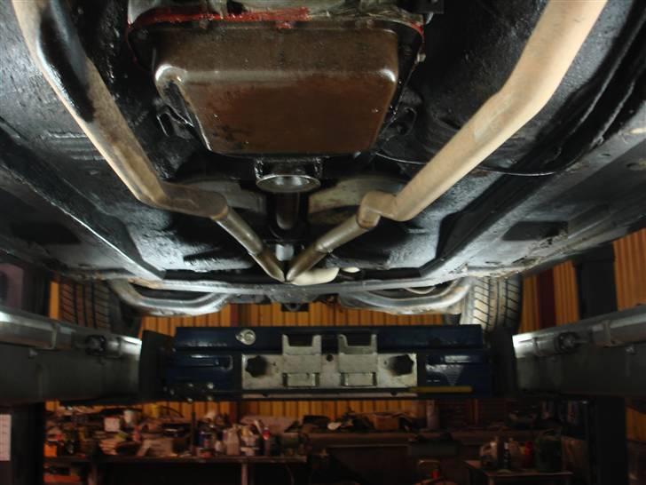 Ford Granada 2,8i -SOLGT- - Mellem potter fjernet billede 7