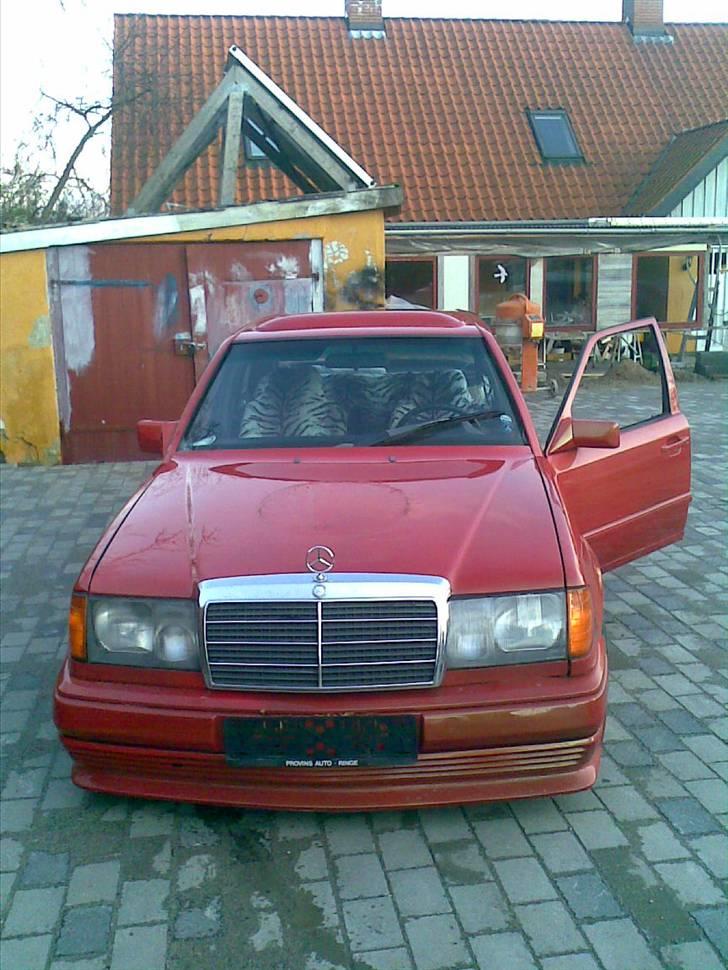 Mercedes Benz 124 *SOLGT* billede 5