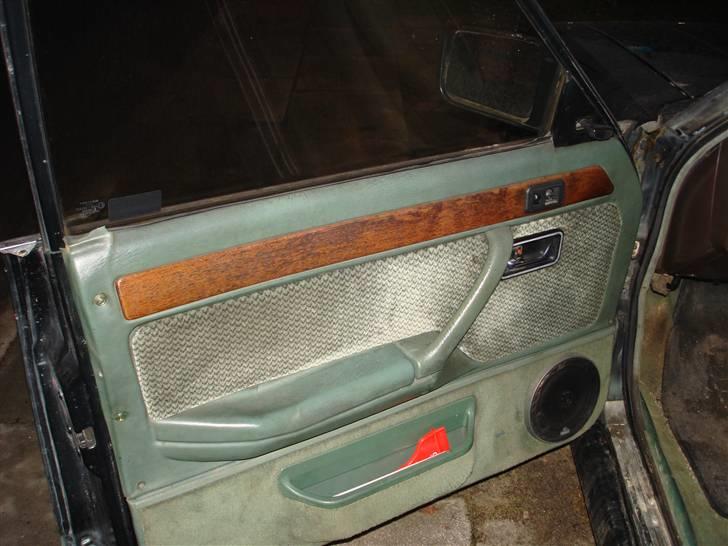 Ford Granada 2,8i -SOLGT- - Som det ses skal der lige en ny dørside til billede 10