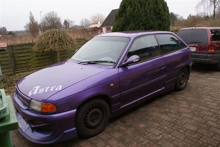 Opel Astra F 1.4i *SOLGT* billede 3