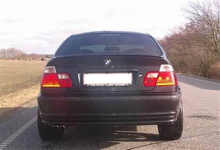 BMW e46 ~ 320i Sedan (ShadowLine) - M3 evoloution: For 8,5x19" Bag 10,5x19  billede 13