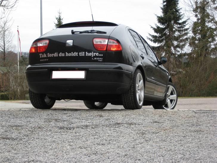 Seat Leon 1,9 Tdi *solgt* - Mit bidrag til trafik debatten... billede 2