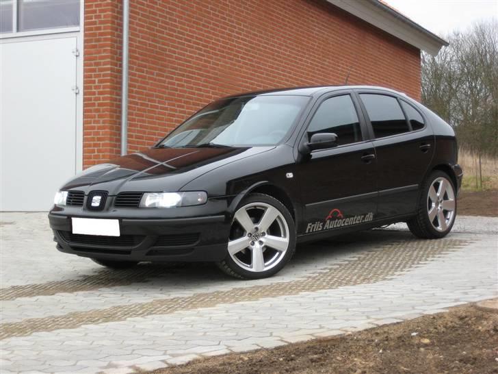 Seat Leon 1,9 Tdi *solgt* - Man kan ane at ruderne er en smule tonede... billede 4