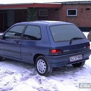Renault clio 1.4 rn