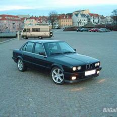 BMW E30 324D (solgt)