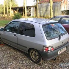 Renault Clio S (Solgt)