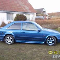Ford Escort totalskadet