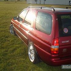 Ford Escort HERSTAL EDITION St