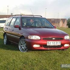 Ford Escort HERSTAL EDITION St