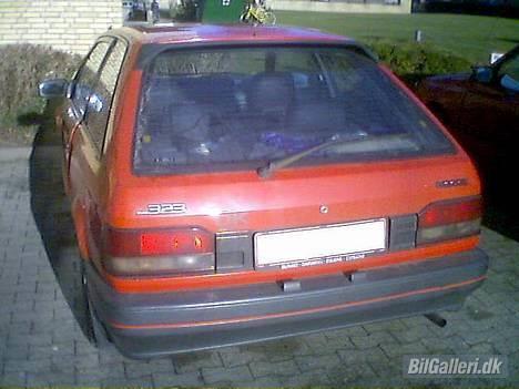 Mazda 323  -=*Solgt*=- billede 4