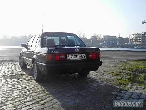 BMW E30 324D (solgt) billede 7