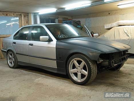 BMW 320i Vanos billede 4