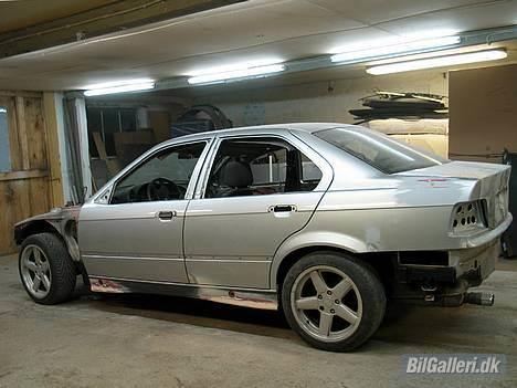 BMW 320i Vanos billede 5