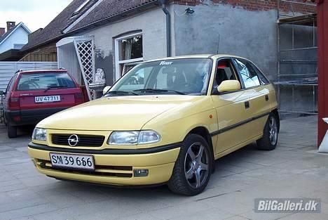 Opel ASTRA 1.6 16v solgt billede 4