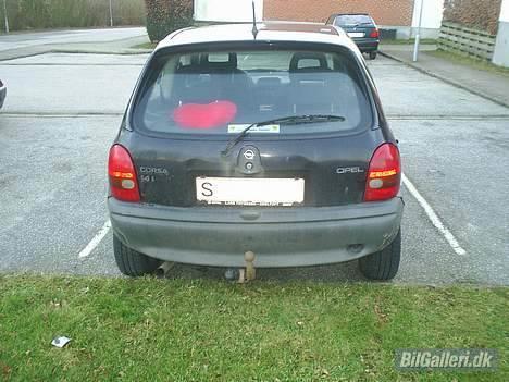 Opel Corsa B 1,4 - skrottet billede 4