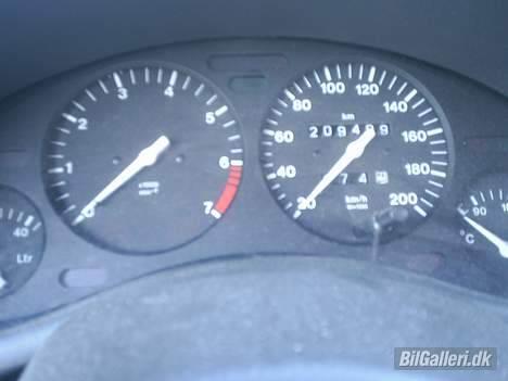 Opel Corsa B 1,4 - skrottet billede 7