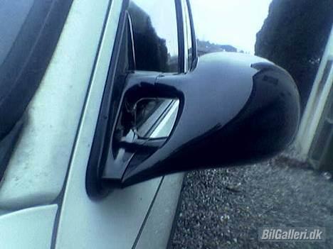 Peugeot 309 1.6GRI (DØD) - nåede at skifte sidespejle... billede 9