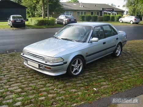 Toyota Carina II GLI - Her er bilen før folie indpakning billede 9