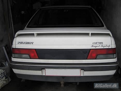 Peugeot 405 (skrottet) - ja så også bag fra billede 3