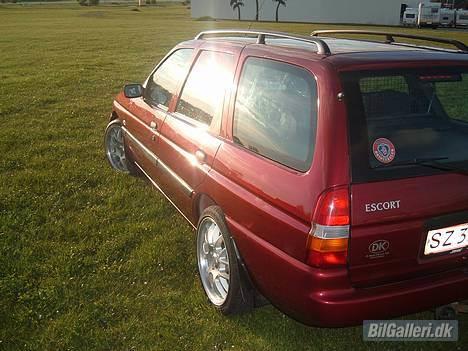 Ford Escort HERSTAL EDITION St - Hvor kan man købe røgfarvede baglygter?????????? billede 2