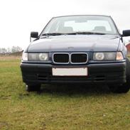 BMW 318i