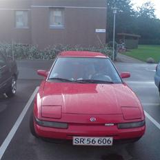 Mazda 323f 1.6 GLX