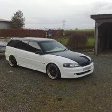 Opel vectra b 1,8 16v SOLGT!