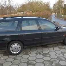 Ford Mondeo 1,8td Solgt 
