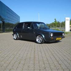 VW Golf 1 GTi Pirelli