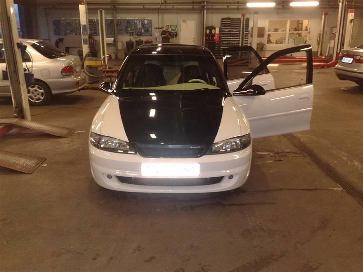 Opel vectra b 1,8 16v SOLGT! billede 9