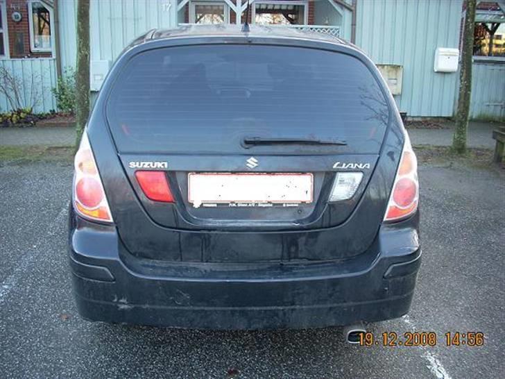 Suzuki Liana GLX billede 13