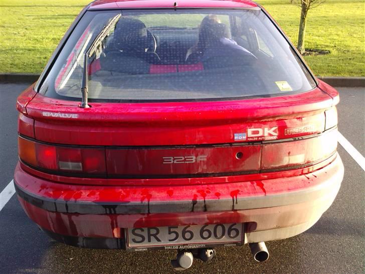 Mazda 323f 1.6 GLX billede 7