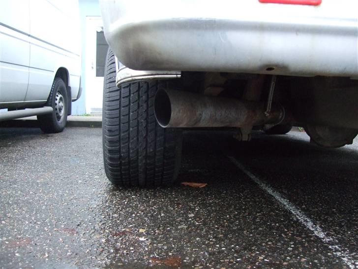 GMC Vandura - Venstre bagdæk 295/50 R15 99H billede 5