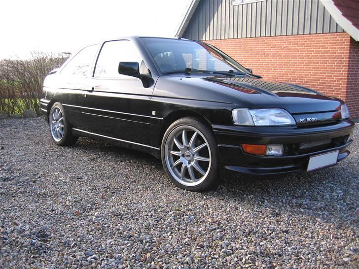 Ford Escort RS2000 - SKROTTET billede 4