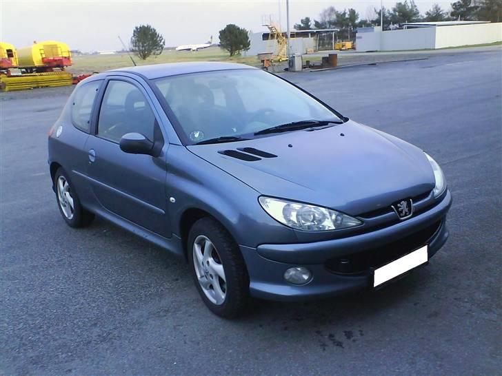 Peugeot 206 S-line billede 1