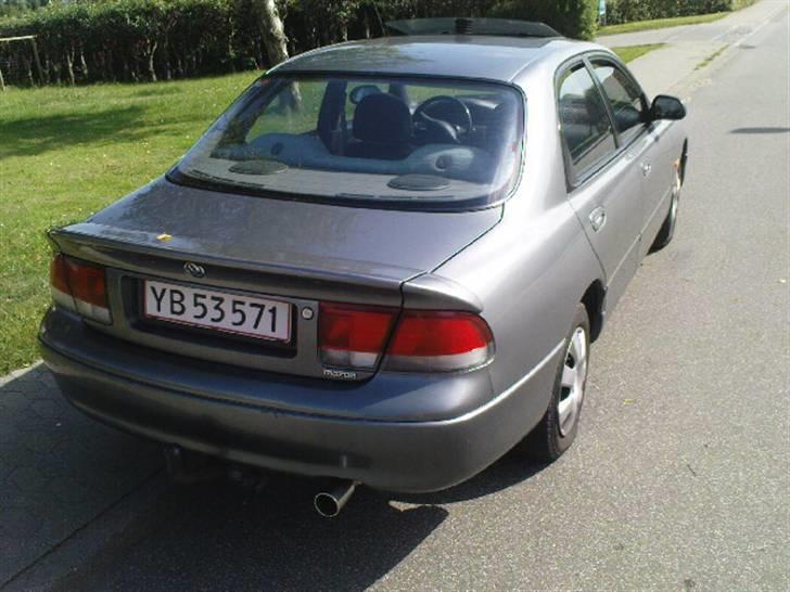 Mazda 626 GLX (Totalskadet) billede 6