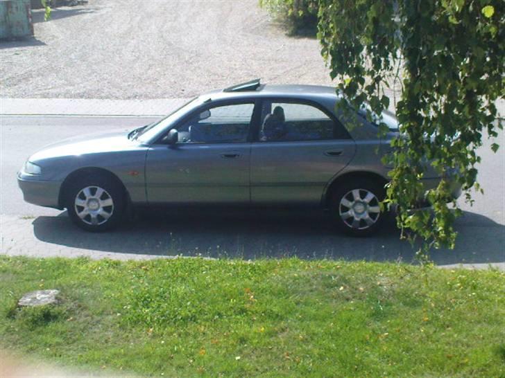 Mazda 626 GLX (Totalskadet) billede 7