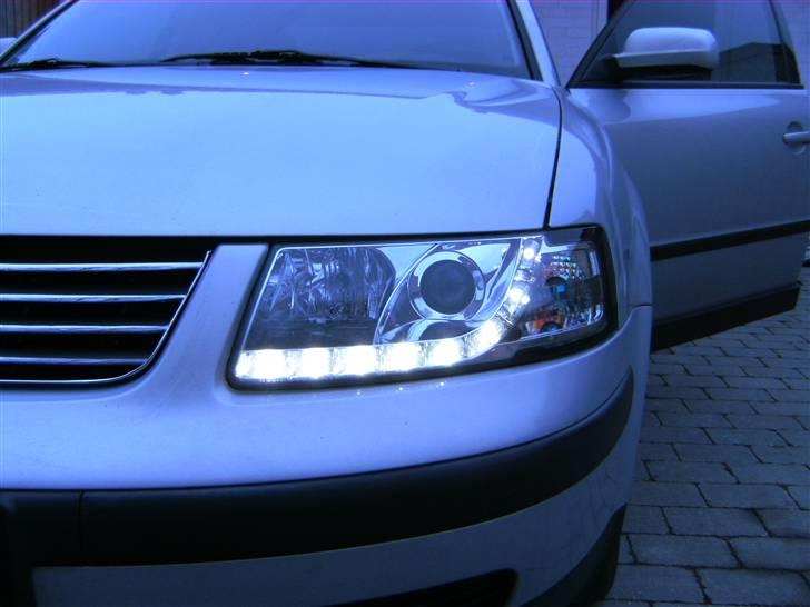 VW Passat, Limosine - Her har jeg de nye audi lygter på. billede 1