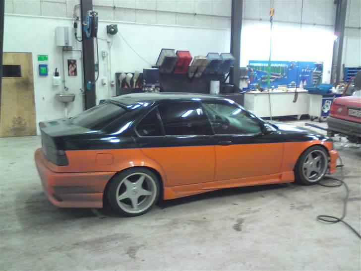 BMW 318i  Solgt. billede 3