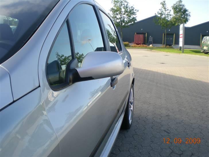 Peugeot 307 5dørs (SOLGT) - Som den står idag 2009. Flot og Blank :0) billede 9