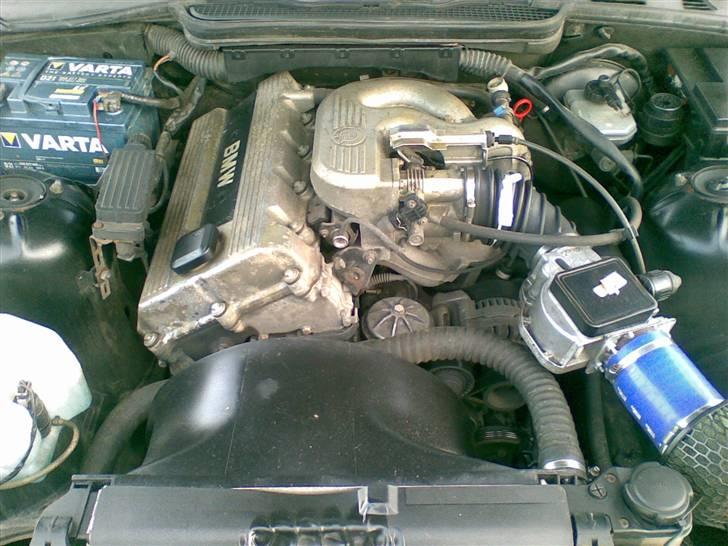 BMW 318 i E36 solgt billede 9