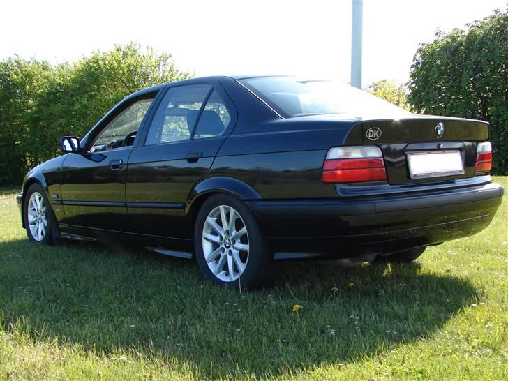 BMW 318 i Bavaria *Skadet*  billede 3