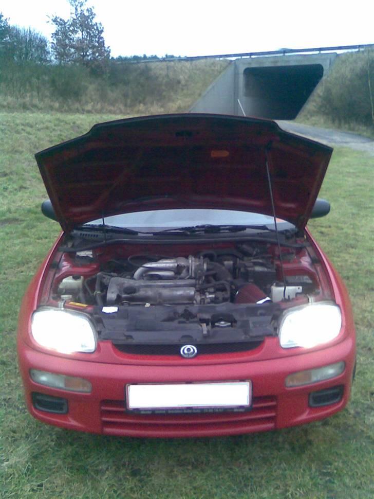 Mazda 323c 1,5 16v * TILSALG* billede 6