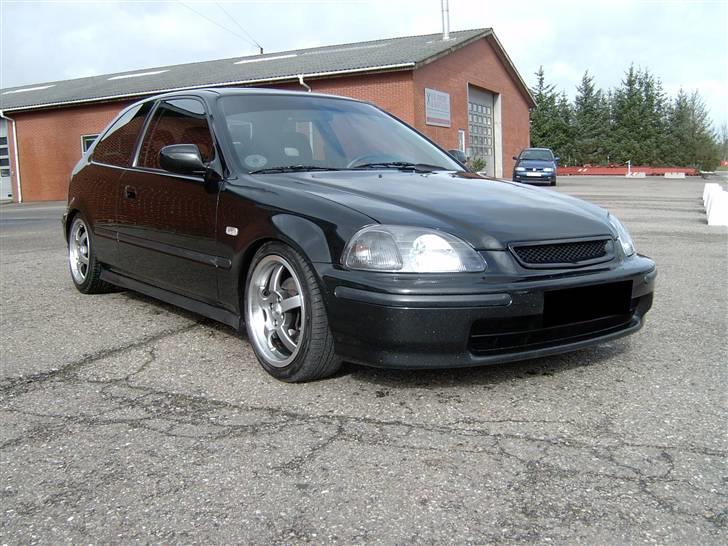 Honda Civic Vti " Solgt" billede 3