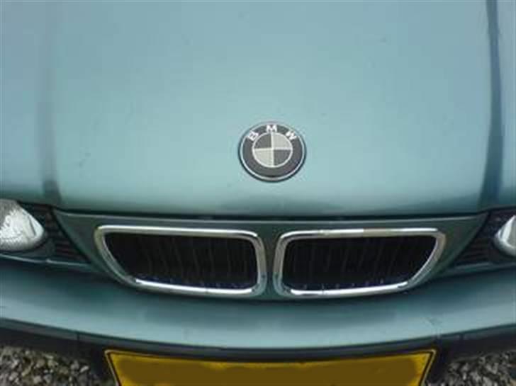 BMW 540i v8 van *SOLGT* billede 1