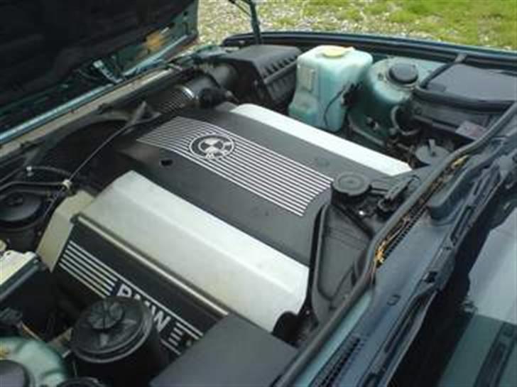 BMW 540i v8 van *SOLGT* billede 6