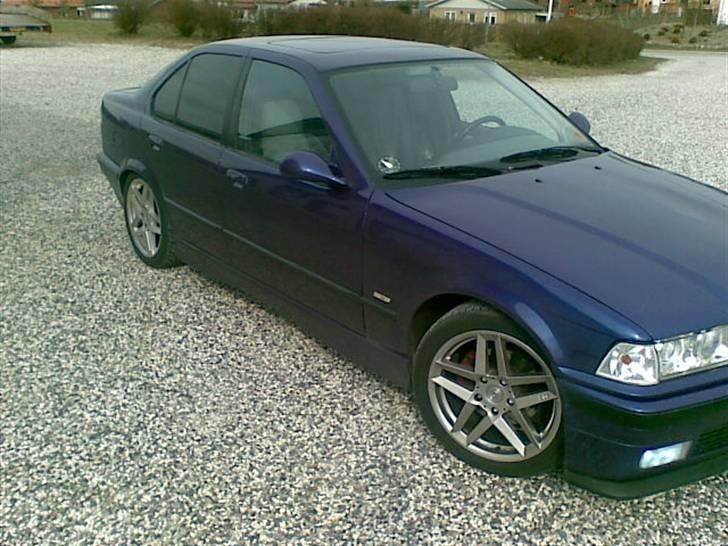 BMW 325 tds SOLGT billede 16